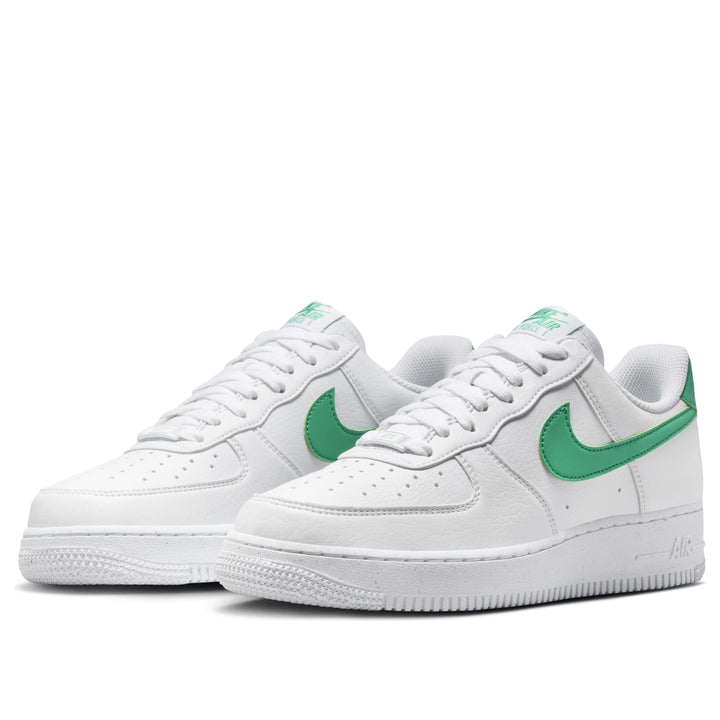 NIKE AIR FORCE 1 &