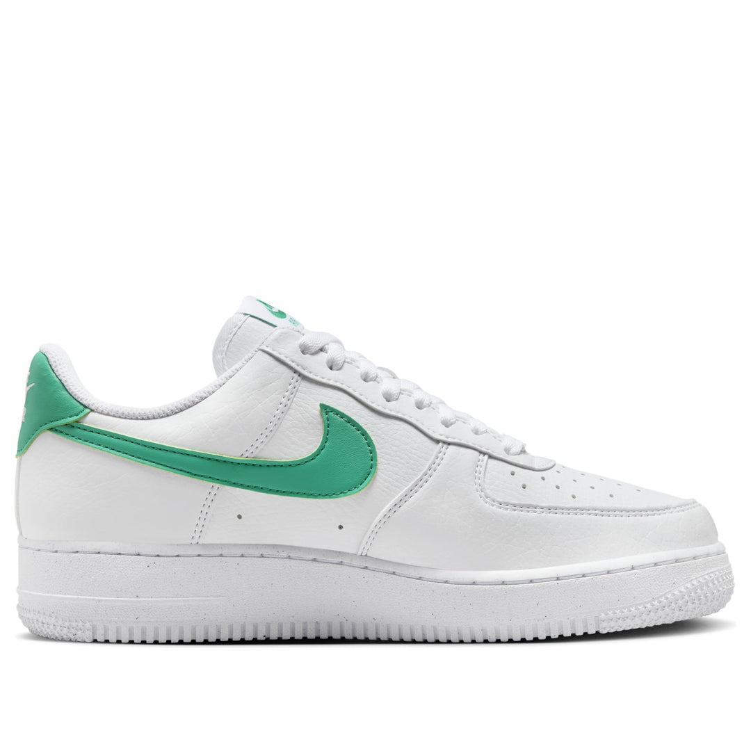 NIKE AIR FORCE 1 &
