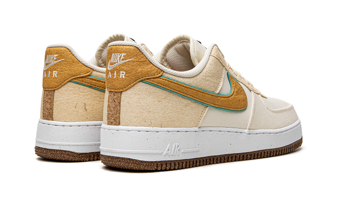 NIKE AIR FORCE 1 07 PREMIUM HAPPY PINEAPPLE