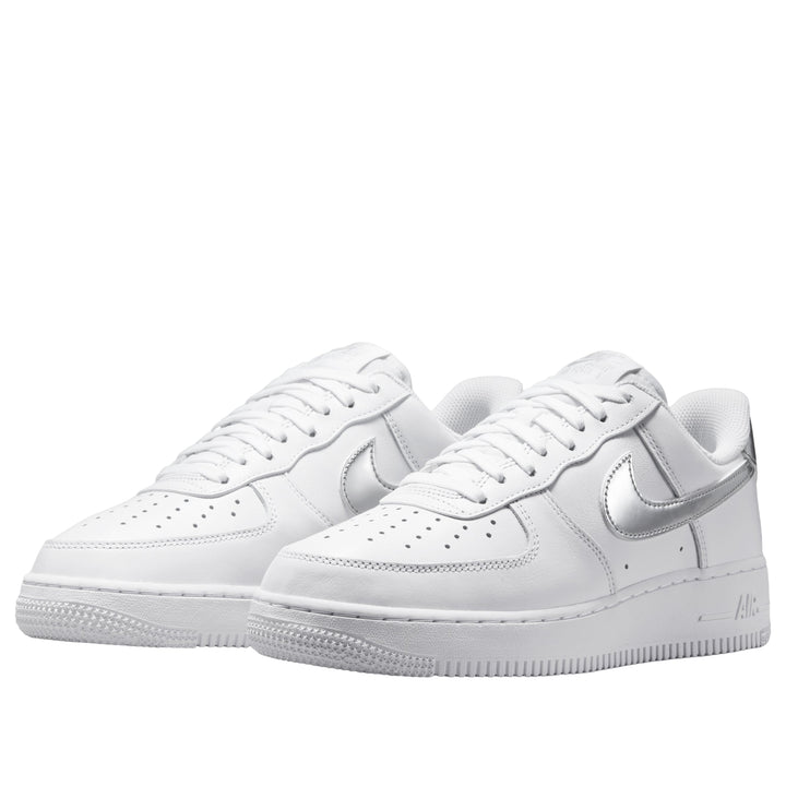 NIKE AIR FORCE 1 &