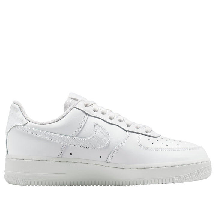 NIKE AIR FORCE 1 &