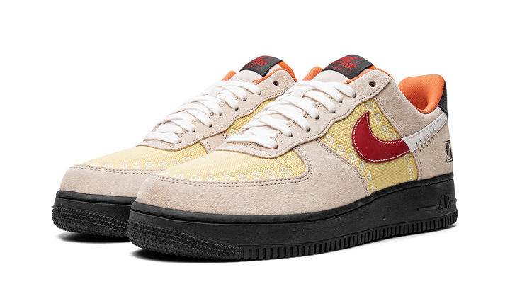 NIKE AIR FORCE 1 07 SOMOS FAMILIA