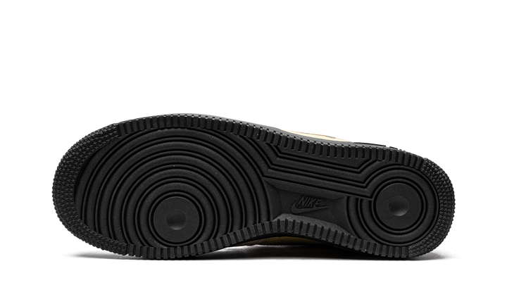 NIKE AIR FORCE 1 07 SOMOS FAMILIA