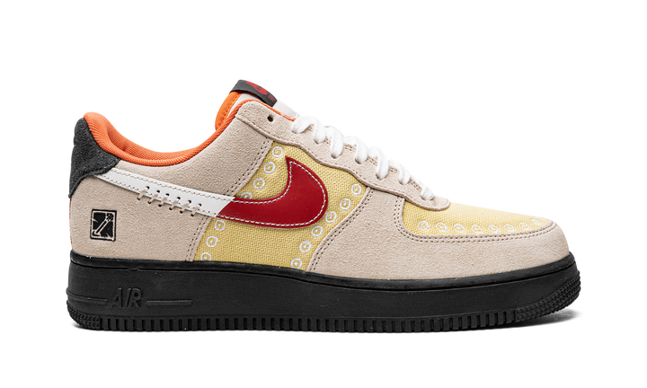 NIKE AIR FORCE 1 07 SOMOS FAMILIA