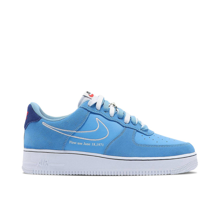 NIKE AIR FORCE 1 &