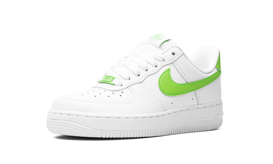 NIKE AIR FORCE 1 &
