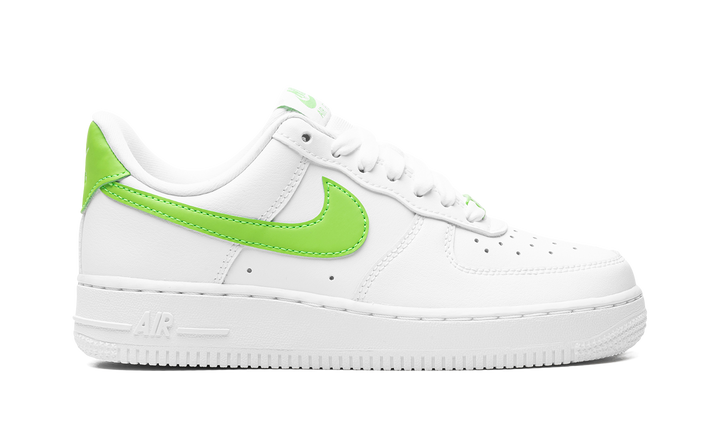 NIKE AIR FORCE 1 &