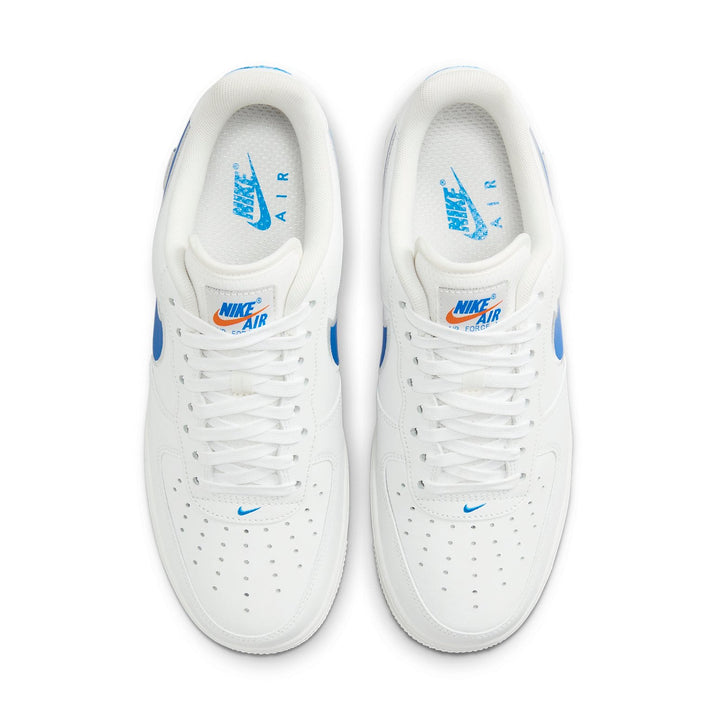 NIKE AIR FORCE 1 &
