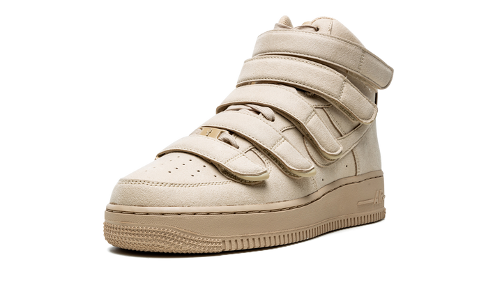 NIKE AIR FORCE 1 HIGH &