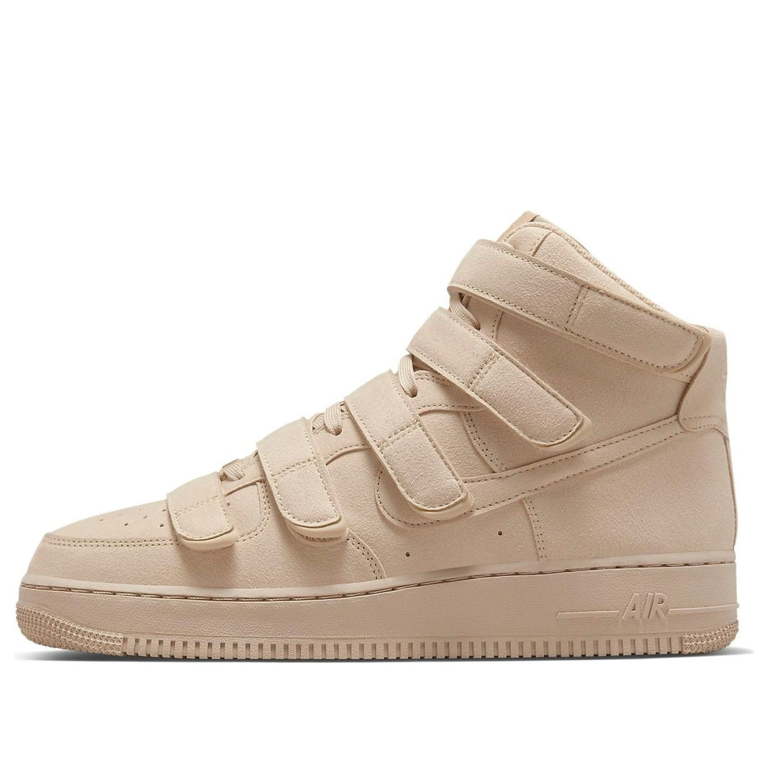 NIKE AIR FORCE 1 HIGH &