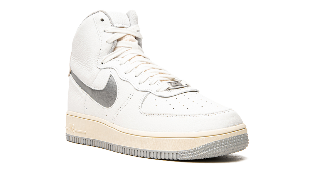 NIKE AIR FORCE 1 HIGH SCULPT LIGHT SMOKE GREY