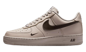 NIKE AIR FORCE 1 LOW '07 CARBON FIBER SWOOSH COLLEGE GREY NEWSPRINT — Stock
