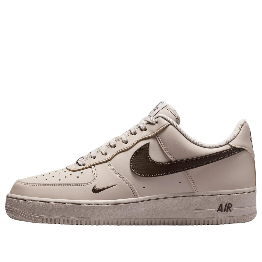 NIKE AIR FORCE 1 LOW '07 CARBON FIBER SWOOSH COLLEGE GREY NEWSPRINT — Stock