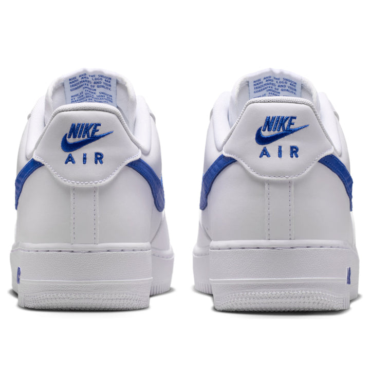 NIKE AIR FORCE 1 LOW &