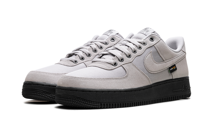NIKE AIR FORCE 1 LOW &