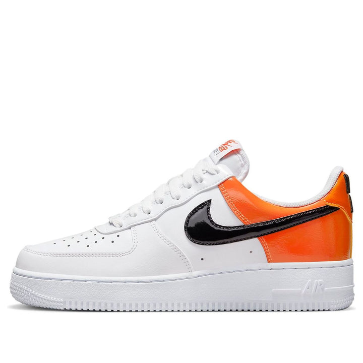 NIKE AIR FORCE 1 LOW &