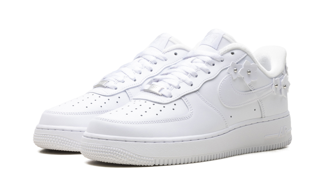 NIKE AIR FORCE 1 LOW '07 FLORETTE WHITE WOLF GREY (WOMEN'S) — Stock