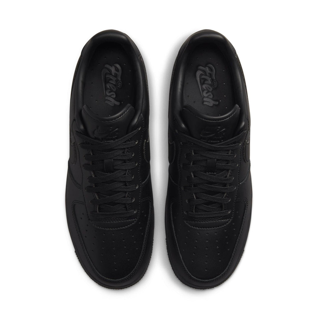 NIKE AIR FORCE 1 LOW &