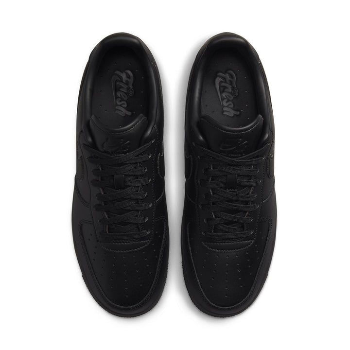 NIKE AIR FORCE 1 LOW &