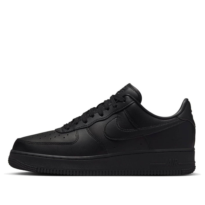 NIKE AIR FORCE 1 LOW &