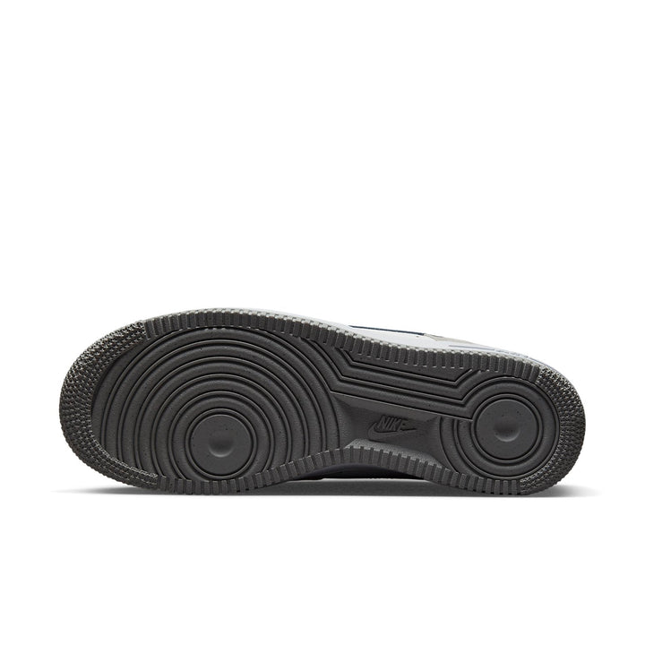 NIKE AIR FORCE 1 LOW &