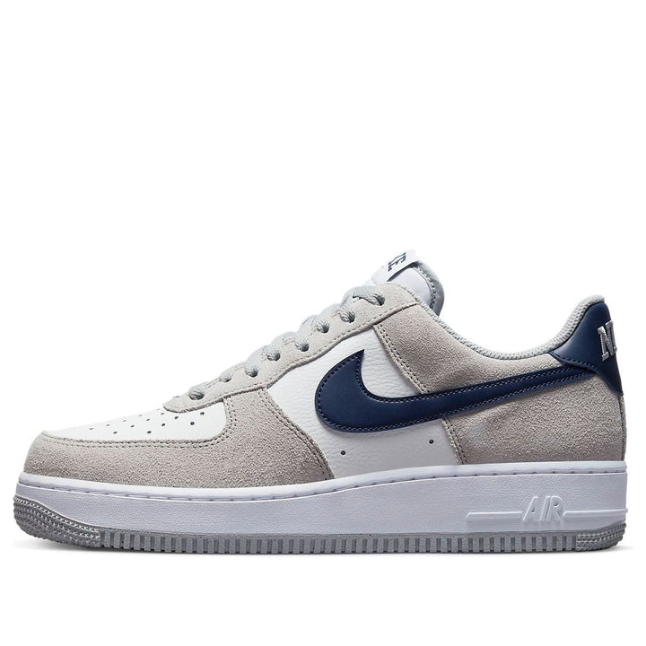 NIKE AIR FORCE 1 LOW &