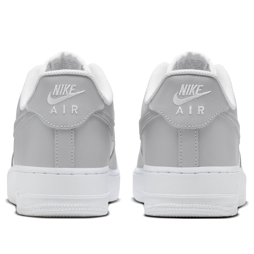 NIKE AIR FORCE 1 LOW &