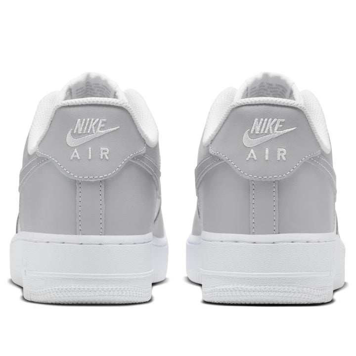 NIKE AIR FORCE 1 LOW &