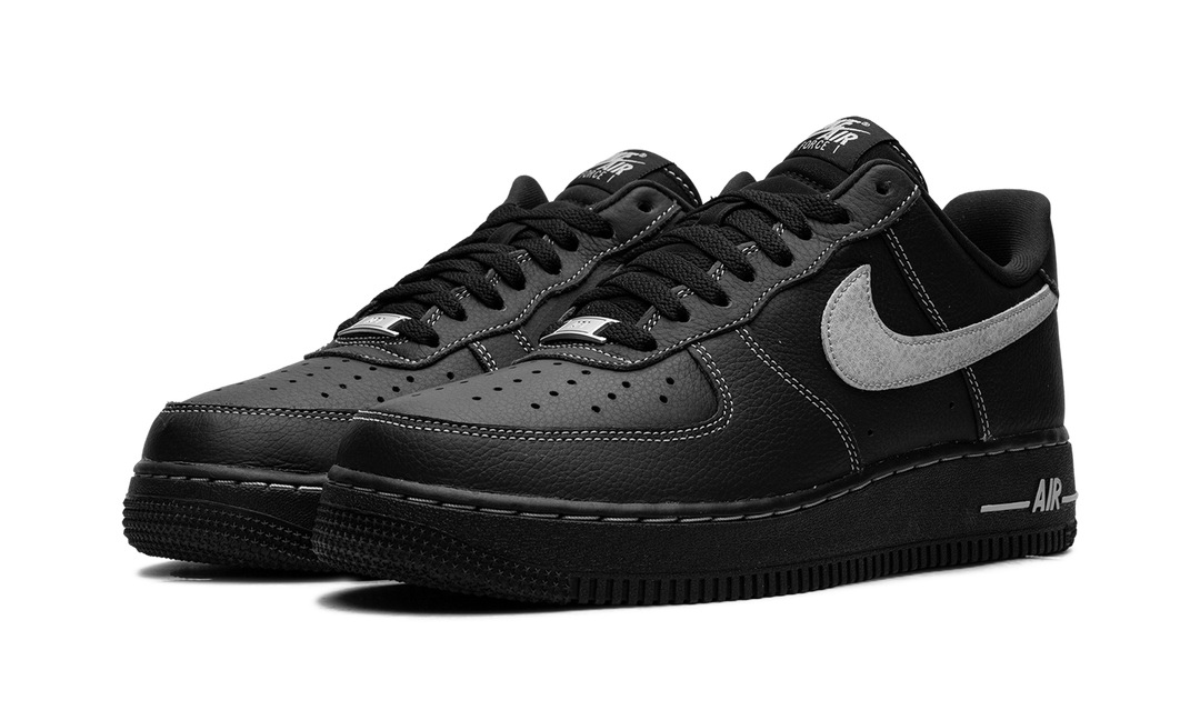 NIKE AIR FORCE 1 LOW &