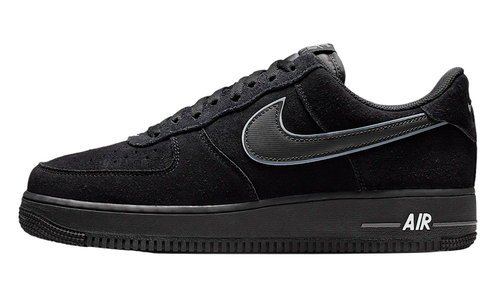 NIKE AIR FORCE 1 LOW &