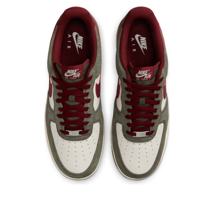 NIKE AIR FORCE 1 LOW &