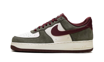 NIKE AIR FORCE 1 LOW '07 LV8 CARGO KHAKI PALE IVORY DARK TEAM RED — Stock