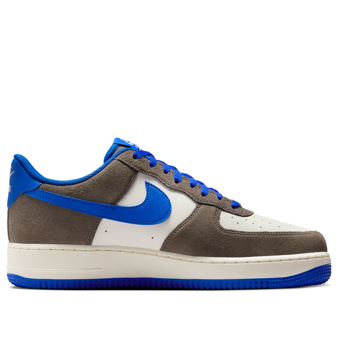 NIKE AIR FORCE 1 LOW &