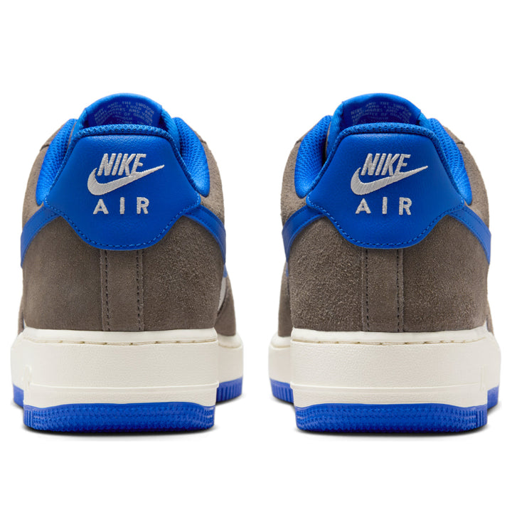 NIKE AIR FORCE 1 LOW &