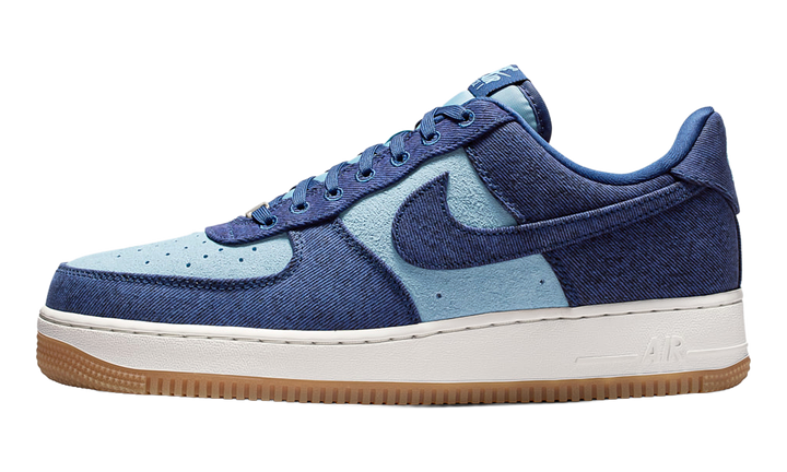 NIKE AIR FORCE 1 LOW &