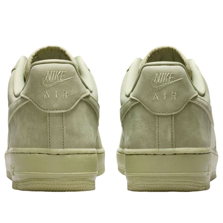 NIKE AIR FORCE 1 LOW &