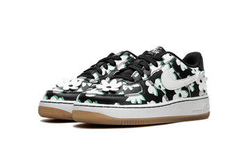 NIKE AIR FORCE 1 LOW '07 LV8 FLOWERS GS — Stock