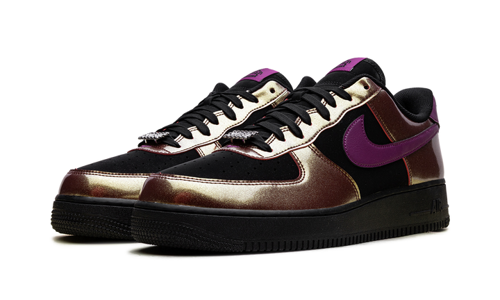 NIKE AIR FORCE 1 LOW &