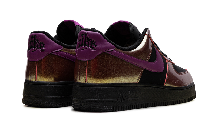 NIKE AIR FORCE 1 LOW &