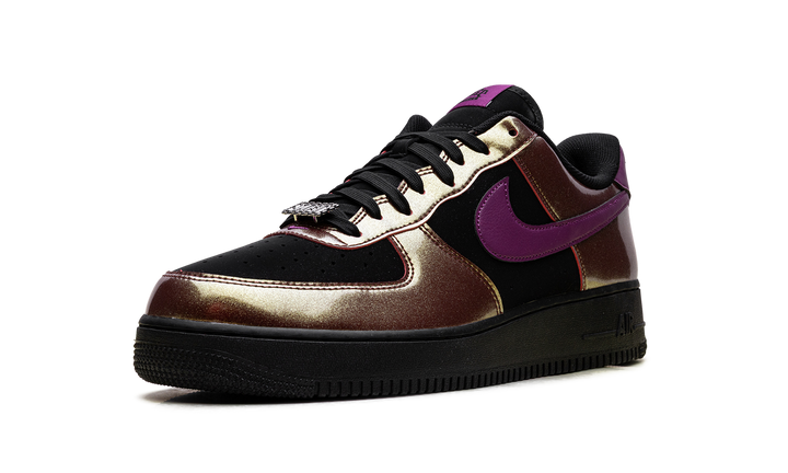 NIKE AIR FORCE 1 LOW &