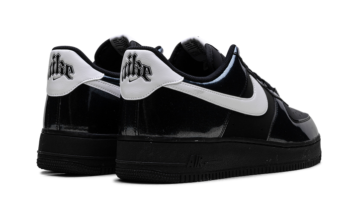 NIKE AIR FORCE 1 LOW &