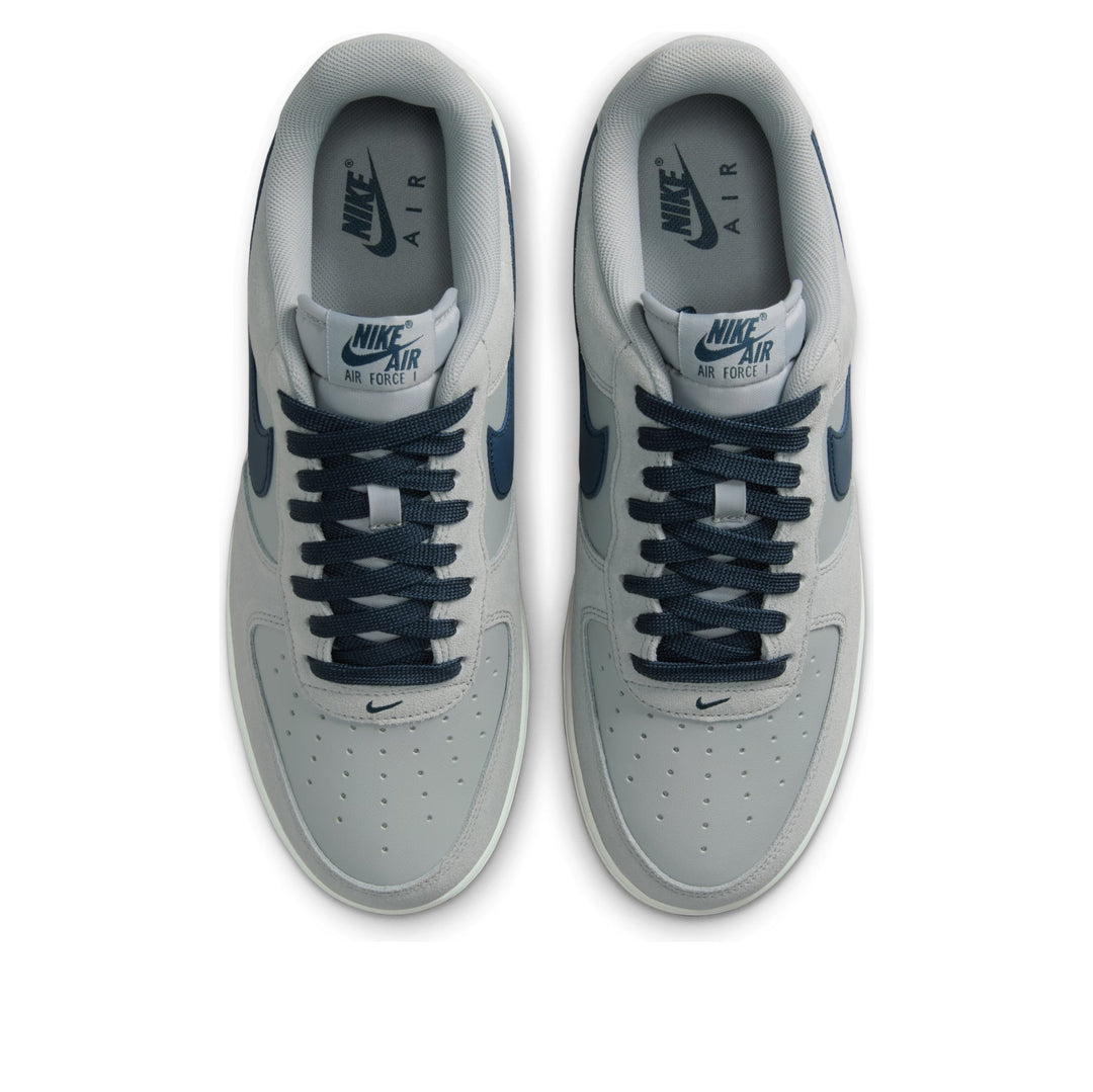 NIKE AIR FORCE 1 LOW &