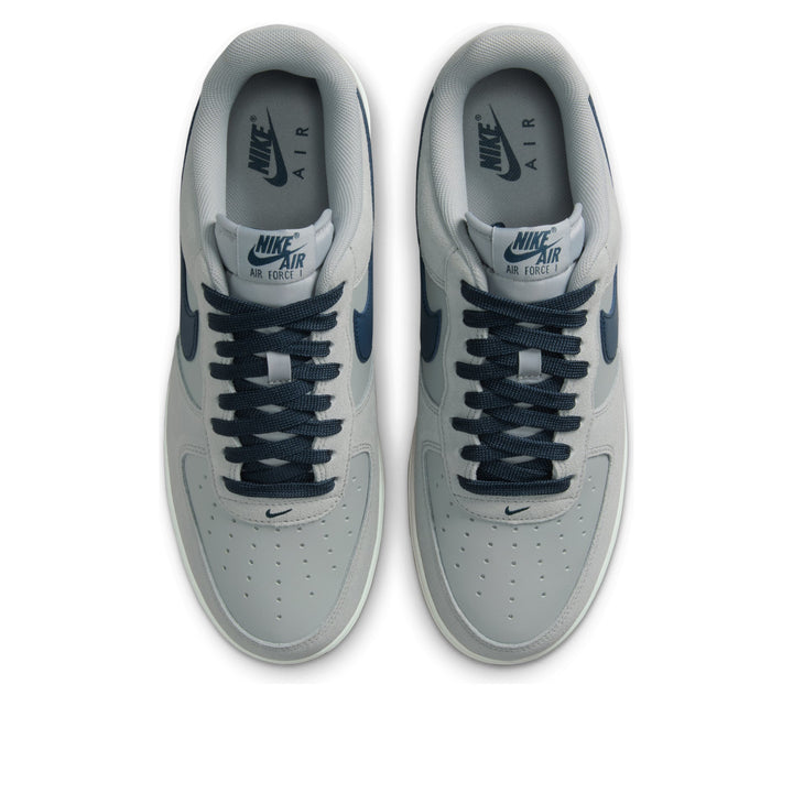 NIKE AIR FORCE 1 LOW &