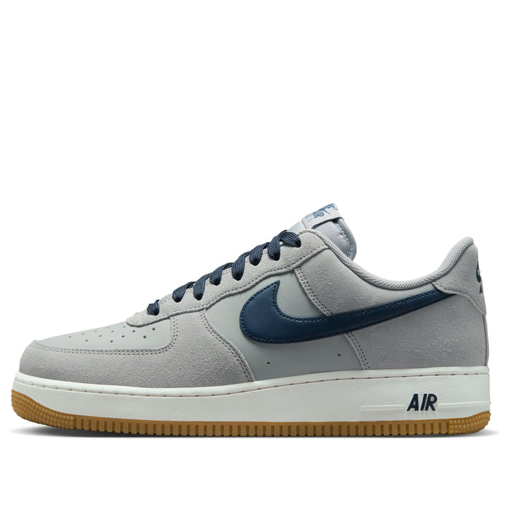 NIKE AIR FORCE 1 LOW &