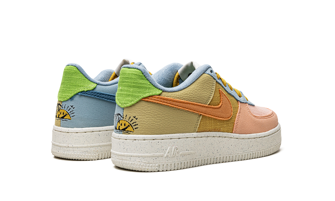 NIKE AIR FORCE 1 LOW 07 LV8 NEXT NATURE SUN CLUB MULTI GS