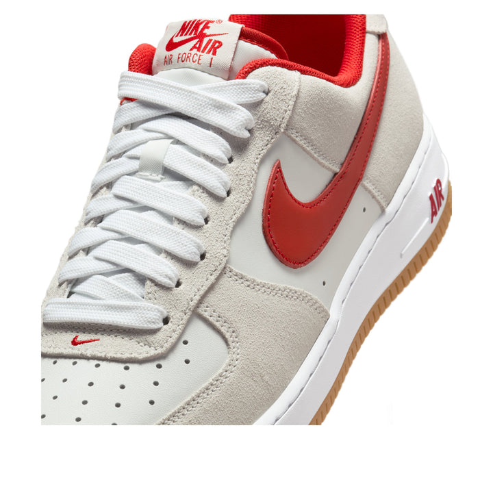 NIKE AIR FORCE 1 LOW &