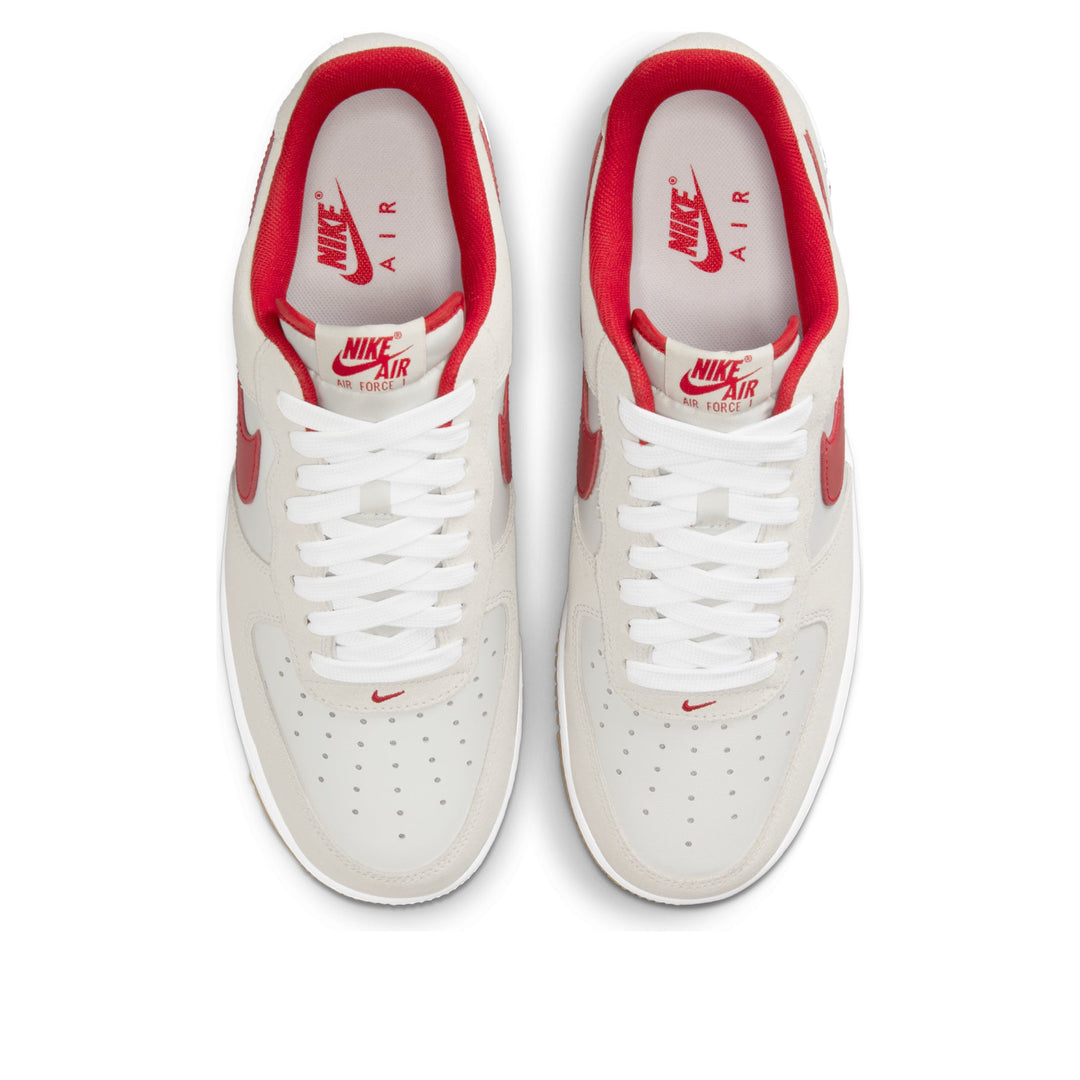 NIKE AIR FORCE 1 LOW &