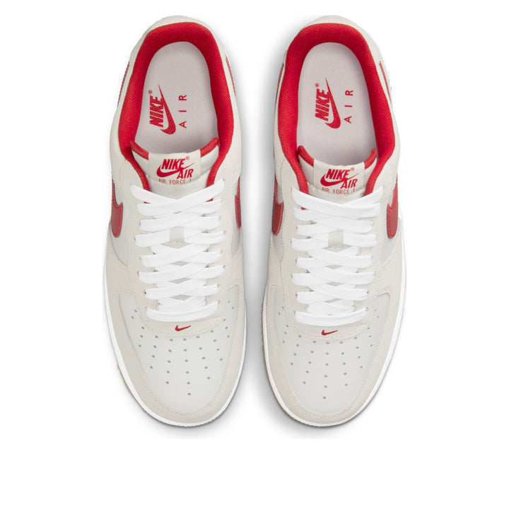 NIKE AIR FORCE 1 LOW &