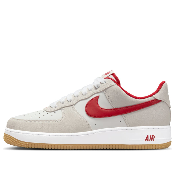 NIKE AIR FORCE 1 LOW &