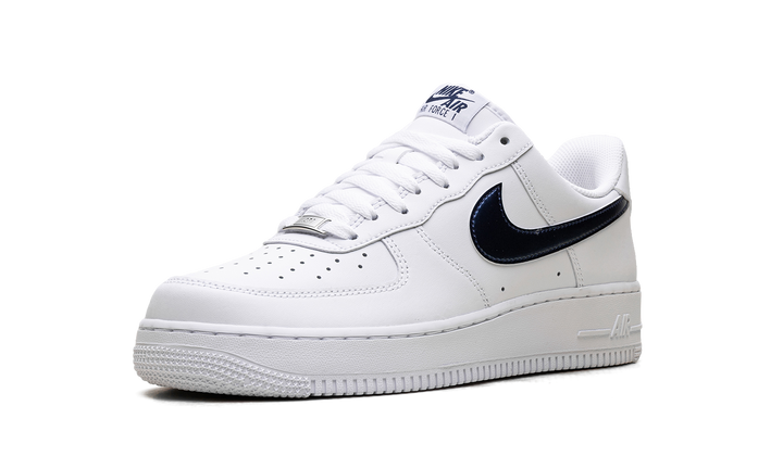 NIKE AIR FORCE 1 LOW &